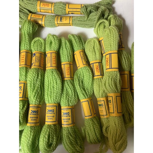 Vintage DMC Wool Yarn Laine Divisible 5 Meters Lot of 30 Light Green Variation - Picture 6 of 8